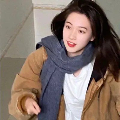 不认识的女友